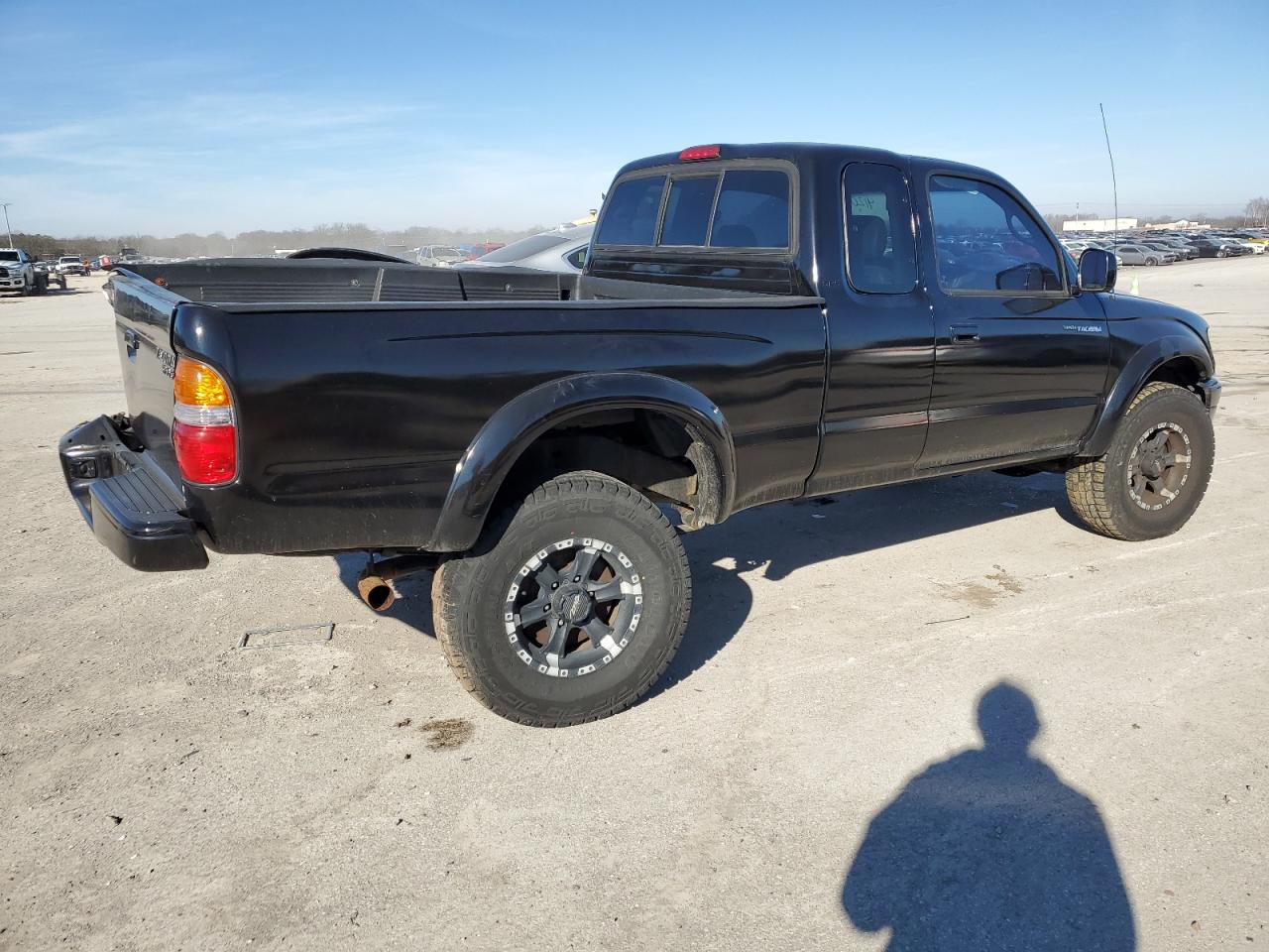 Photo 2 VIN: 5TEWN72NX3Z195865 - TOYOTA TACOMA 