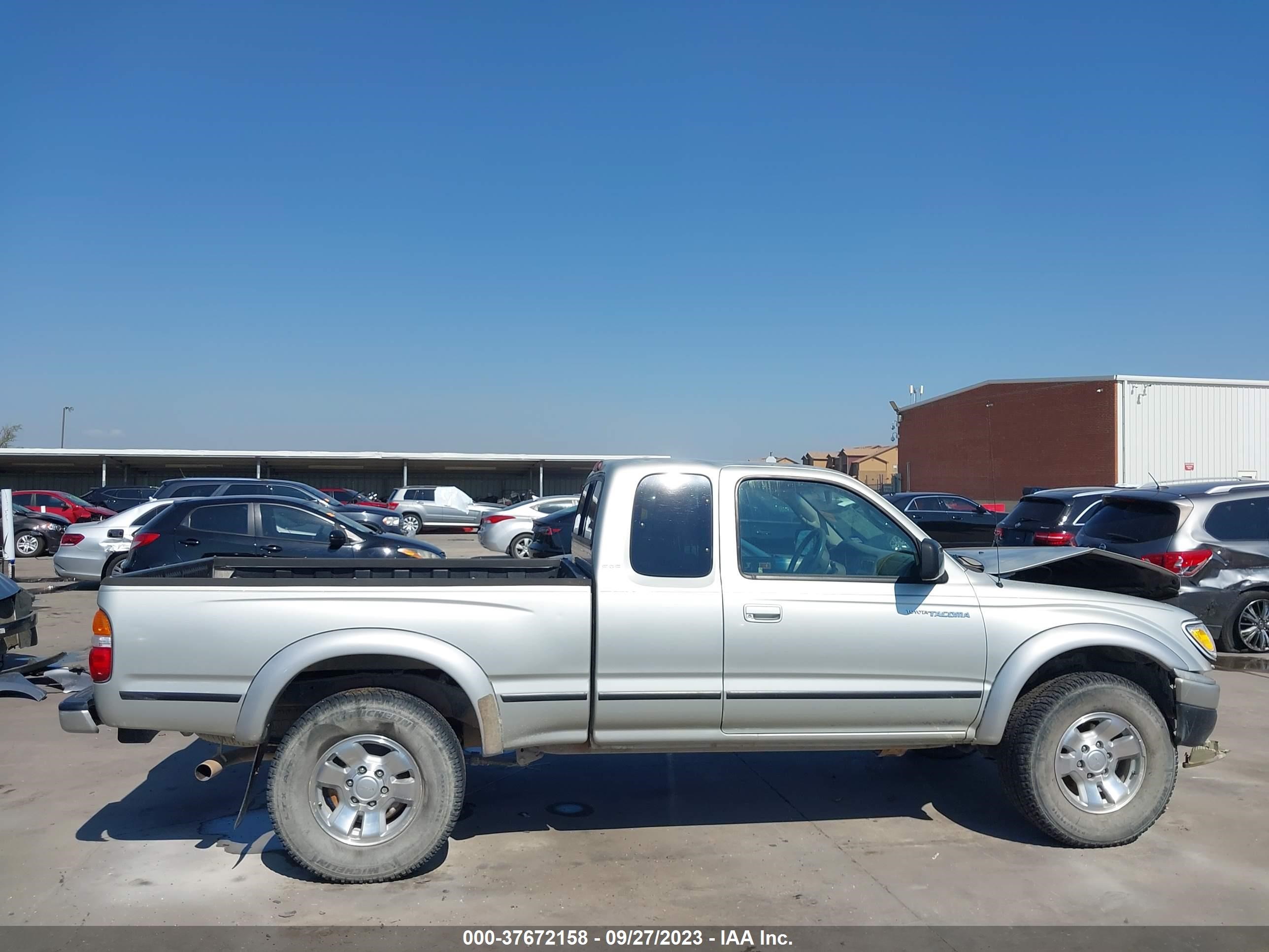 Photo 13 VIN: 5TEWN72NX4Z306187 - TOYOTA TACOMA 