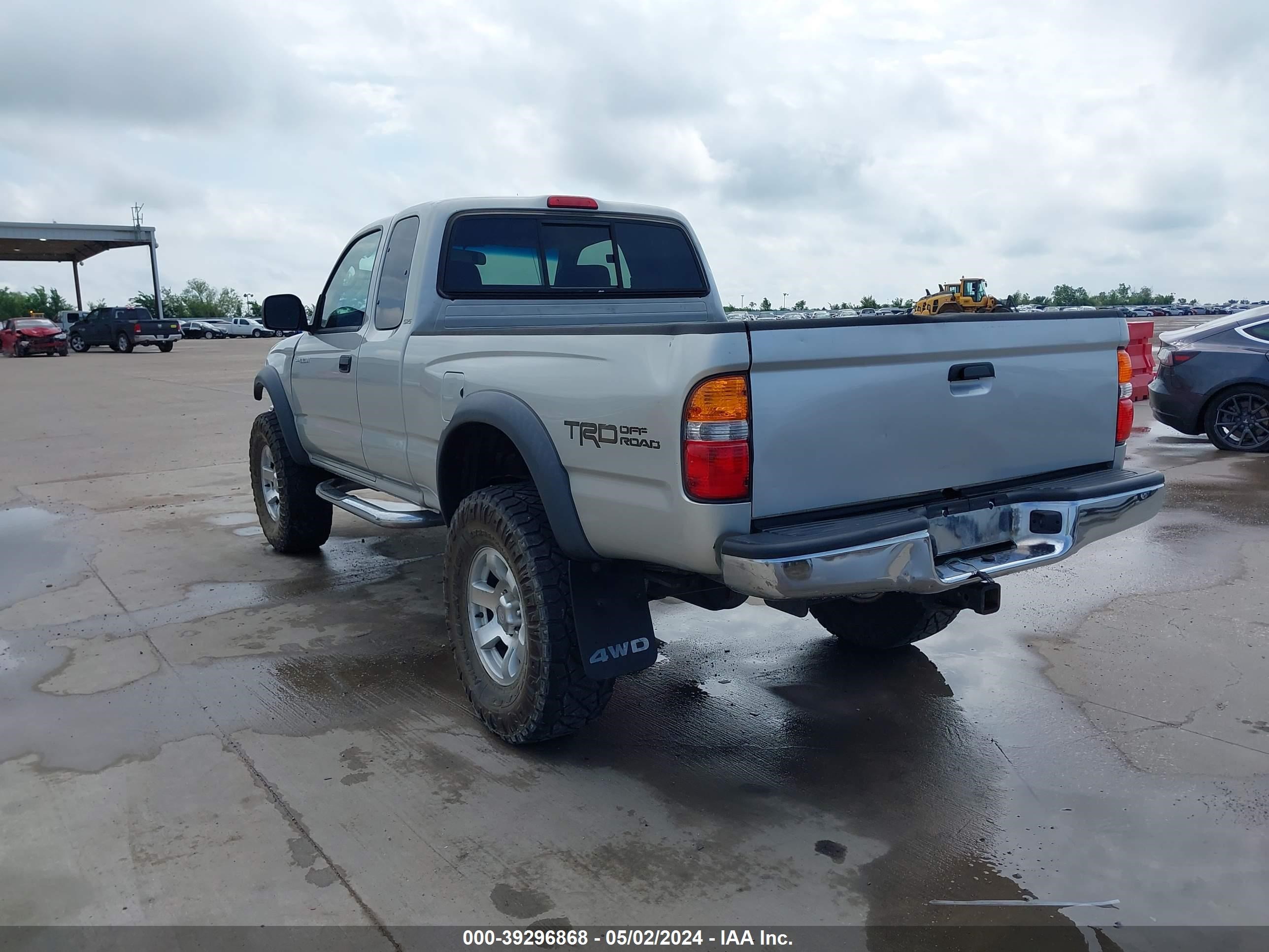 Photo 2 VIN: 5TEWN72NX4Z331591 - TOYOTA TACOMA 