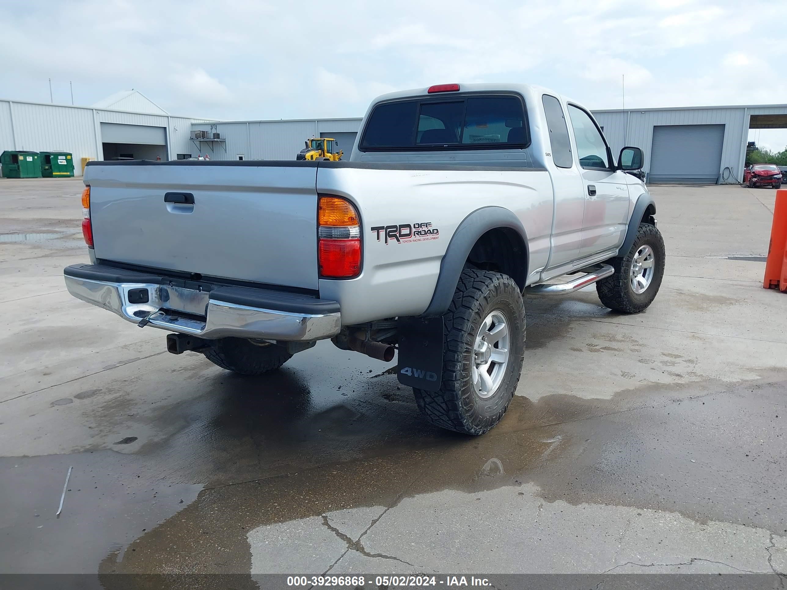 Photo 3 VIN: 5TEWN72NX4Z331591 - TOYOTA TACOMA 