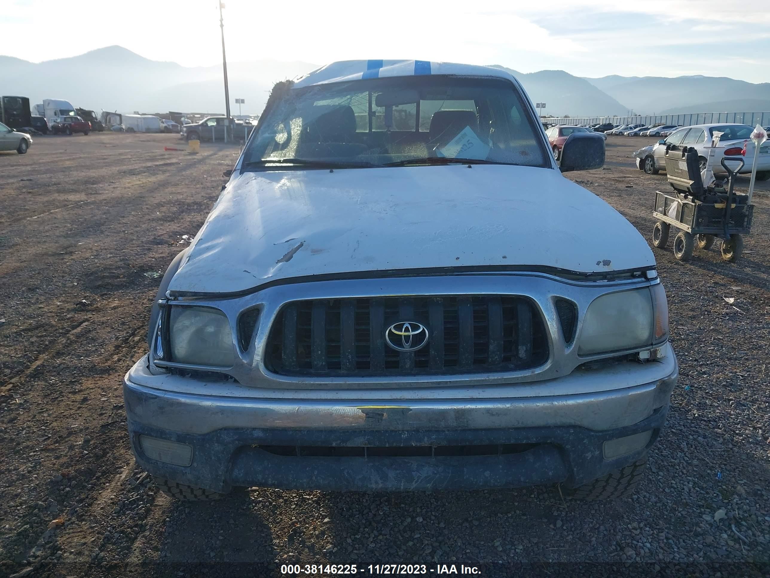 Photo 12 VIN: 5TEWN72NX4Z390852 - TOYOTA TACOMA 