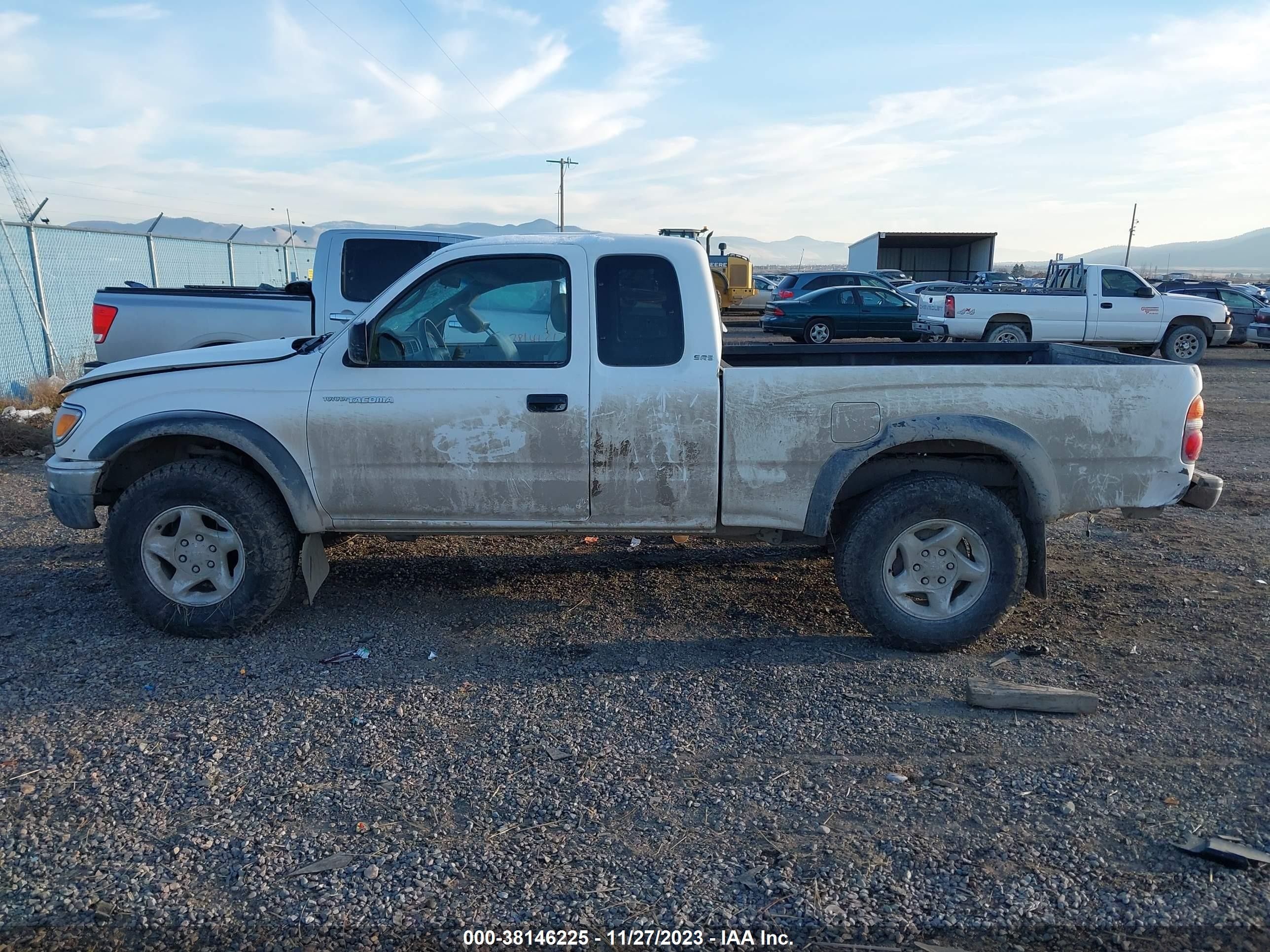 Photo 14 VIN: 5TEWN72NX4Z390852 - TOYOTA TACOMA 