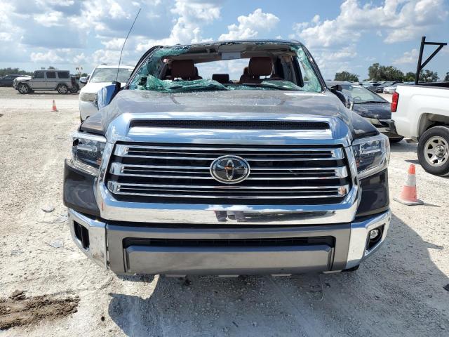 Photo 4 VIN: 5TFAW5F10JX733187 - TOYOTA TUNDRA CRE 