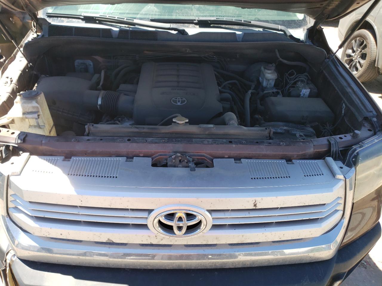 Photo 10 VIN: 5TFAW5F11EX348789 - TOYOTA TUNDRA 