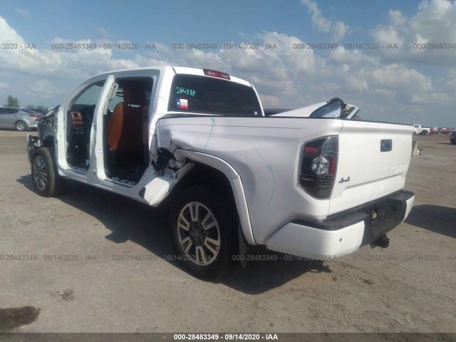 Photo 2 VIN: 5TFAW5F11JX735756 - TOYOTA TUNDRA 4WD 