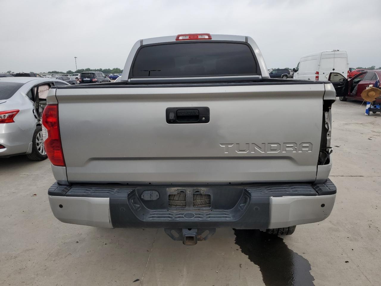 Photo 5 VIN: 5TFAW5F12EX356061 - TOYOTA TUNDRA CRE 