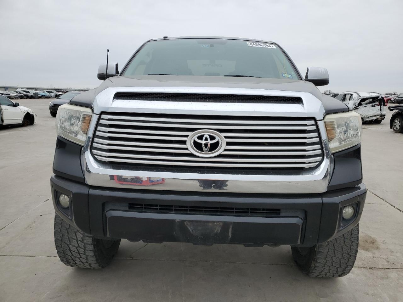 Photo 4 VIN: 5TFAW5F12EX372244 - TOYOTA TUNDRA 