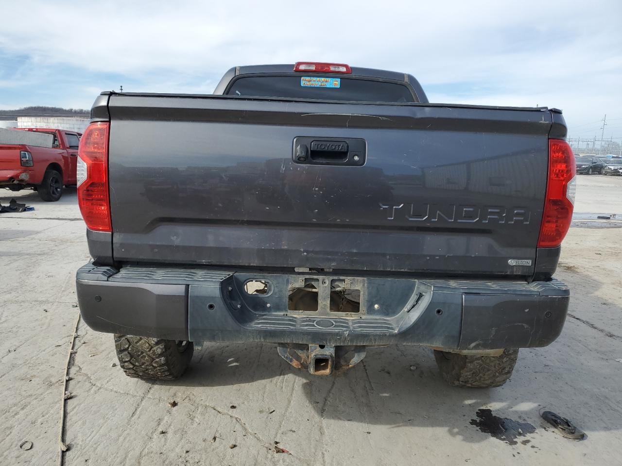 Photo 5 VIN: 5TFAW5F14EX330156 - TOYOTA TUNDRA 