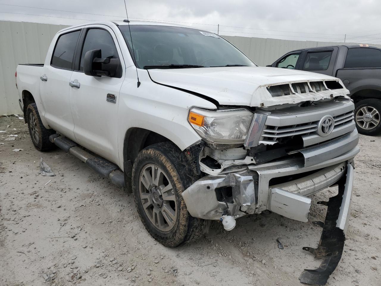 Photo 3 VIN: 5TFAW5F14EX336118 - TOYOTA TUNDRA 