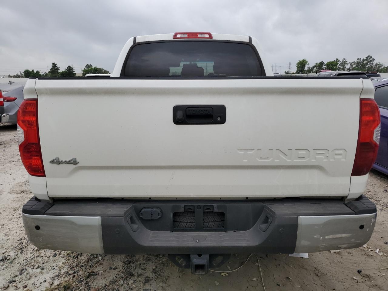 Photo 5 VIN: 5TFAW5F14EX336118 - TOYOTA TUNDRA 