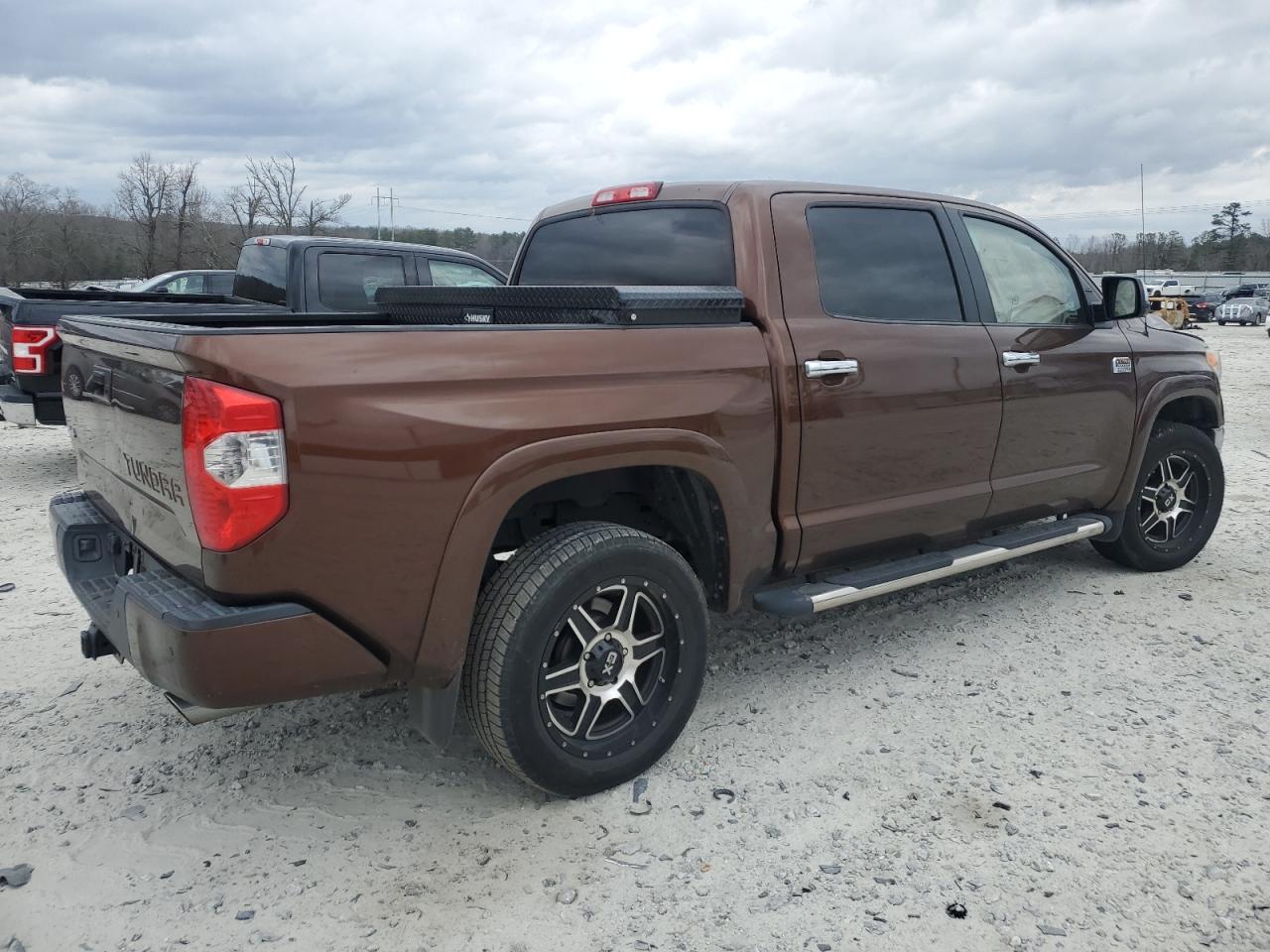 Photo 2 VIN: 5TFAW5F15EX347211 - TOYOTA TUNDRA 