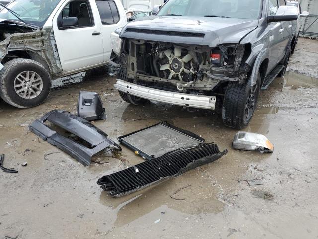 Photo 11 VIN: 5TFAW5F15GX579679 - TOYOTA TUNDRA CRE 