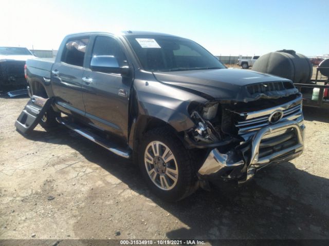 Photo 5 VIN: 5TFAW5F15HX588402 - TOYOTA TUNDRA 4WD 