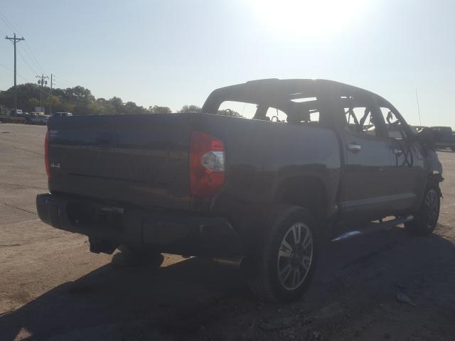 Photo 3 VIN: 5TFAW5F15JX689834 - TOYOTA TUNDRA 4WD 