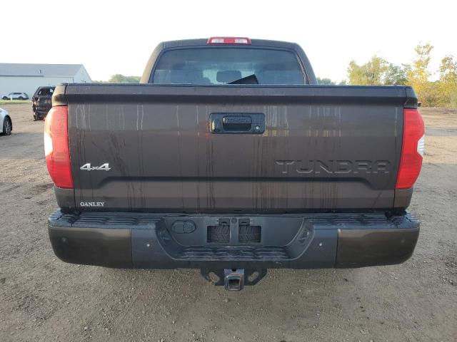 Photo 5 VIN: 5TFAW5F15JX711279 - TOYOTA TUNDRA CRE 