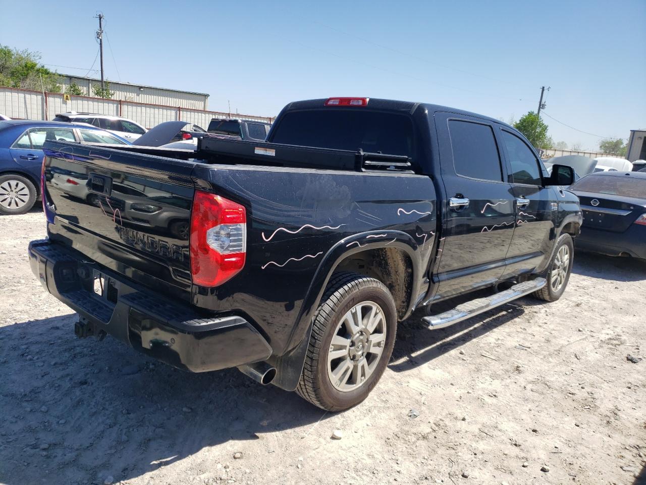 Photo 2 VIN: 5TFAW5F16HX627045 - TOYOTA TUNDRA 