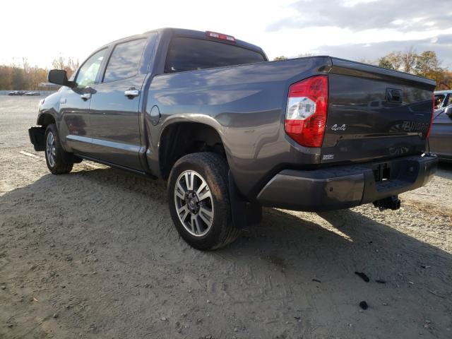 Photo 2 VIN: 5TFAW5F16JX725482 - TOYOTA TUNDRA CRE 