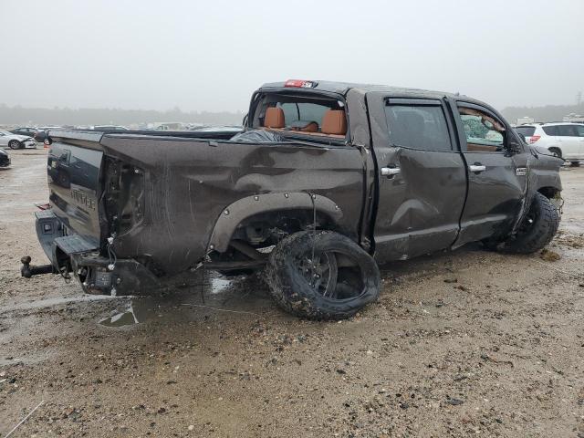 Photo 2 VIN: 5TFAW5F16JX750060 - TOYOTA TUNDRA 