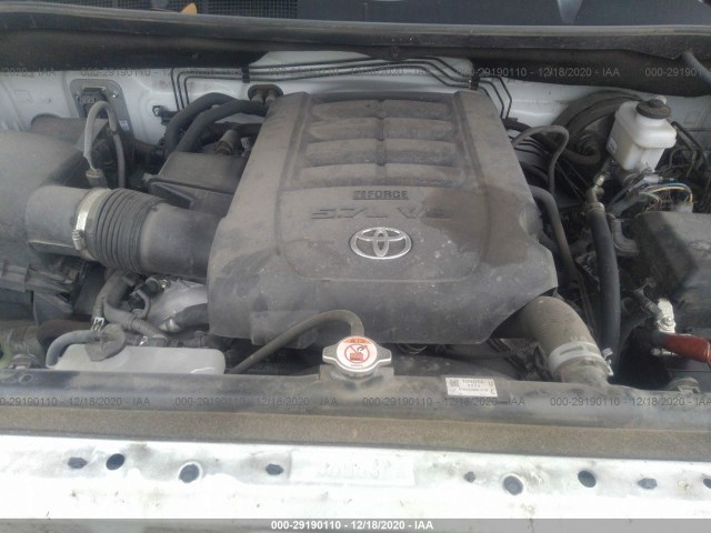 Photo 9 VIN: 5TFAW5F16JX773127 - TOYOTA TUNDRA 4WD 