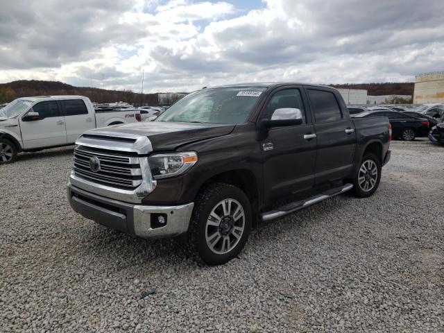 Photo 1 VIN: 5TFAW5F17JX688149 - TOYOTA TUNDRA 4WD 