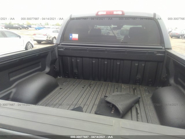 Photo 7 VIN: 5TFAW5F18JX695630 - TOYOTA TUNDRA 4WD 