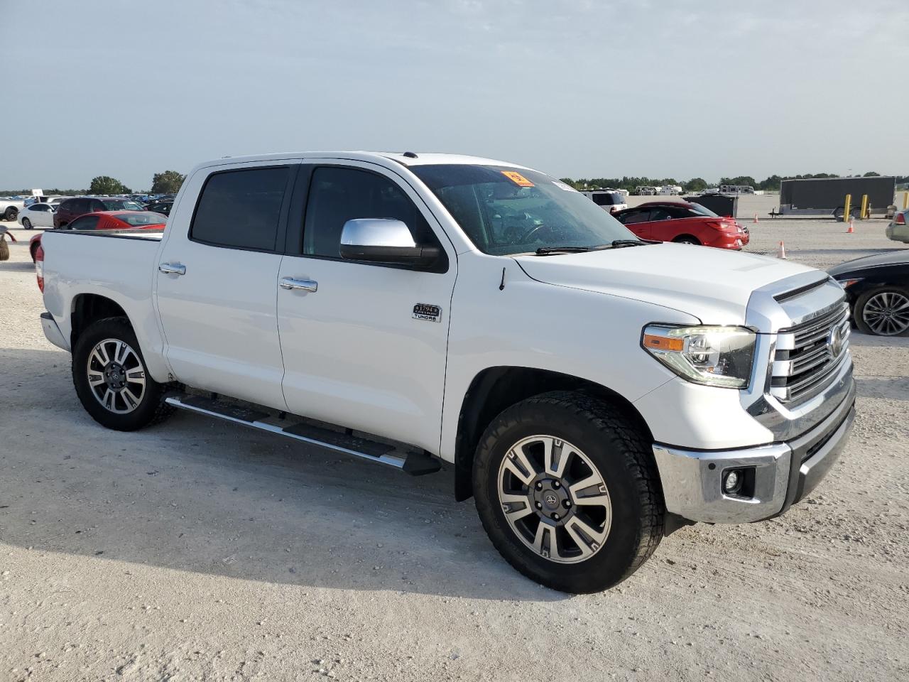 Photo 3 VIN: 5TFAW5F18JX719120 - TOYOTA TUNDRA 