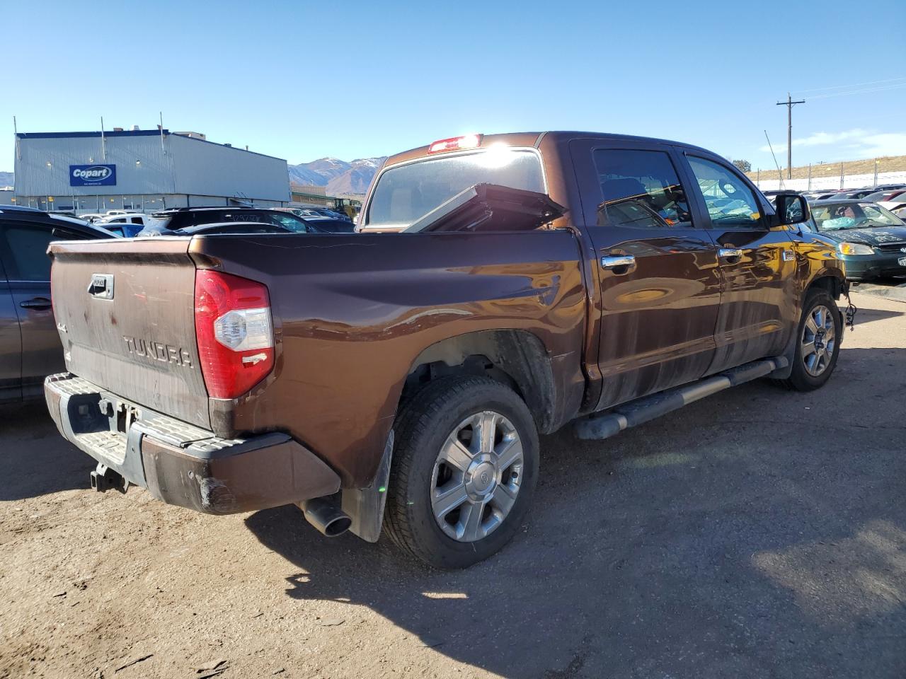 Photo 2 VIN: 5TFAW5F1XHX593269 - TOYOTA TUNDRA 