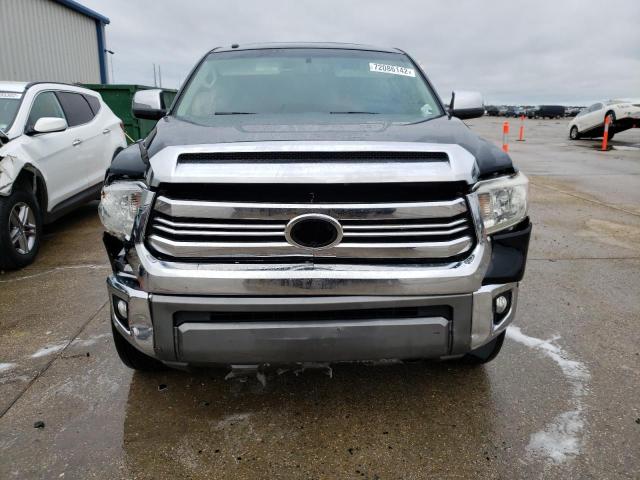 Photo 4 VIN: 5TFAW5F1XHX617215 - TOYOTA TUNDRA CRE 