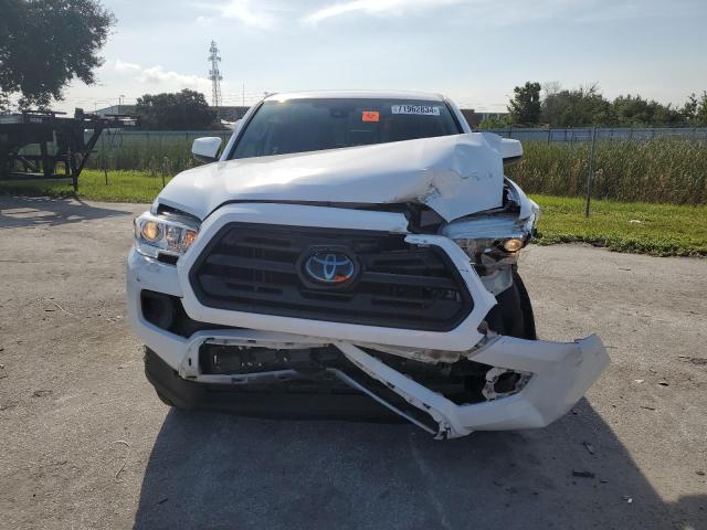 Photo 4 VIN: 5TFAX5GN0JX126107 - TOYOTA TACOMA DOU 