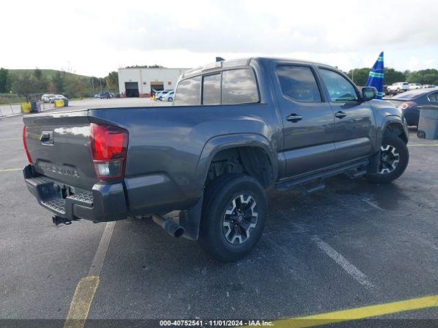 Photo 3 VIN: 5TFAX5GN0KX135990 - TOYOTA TACOMA 