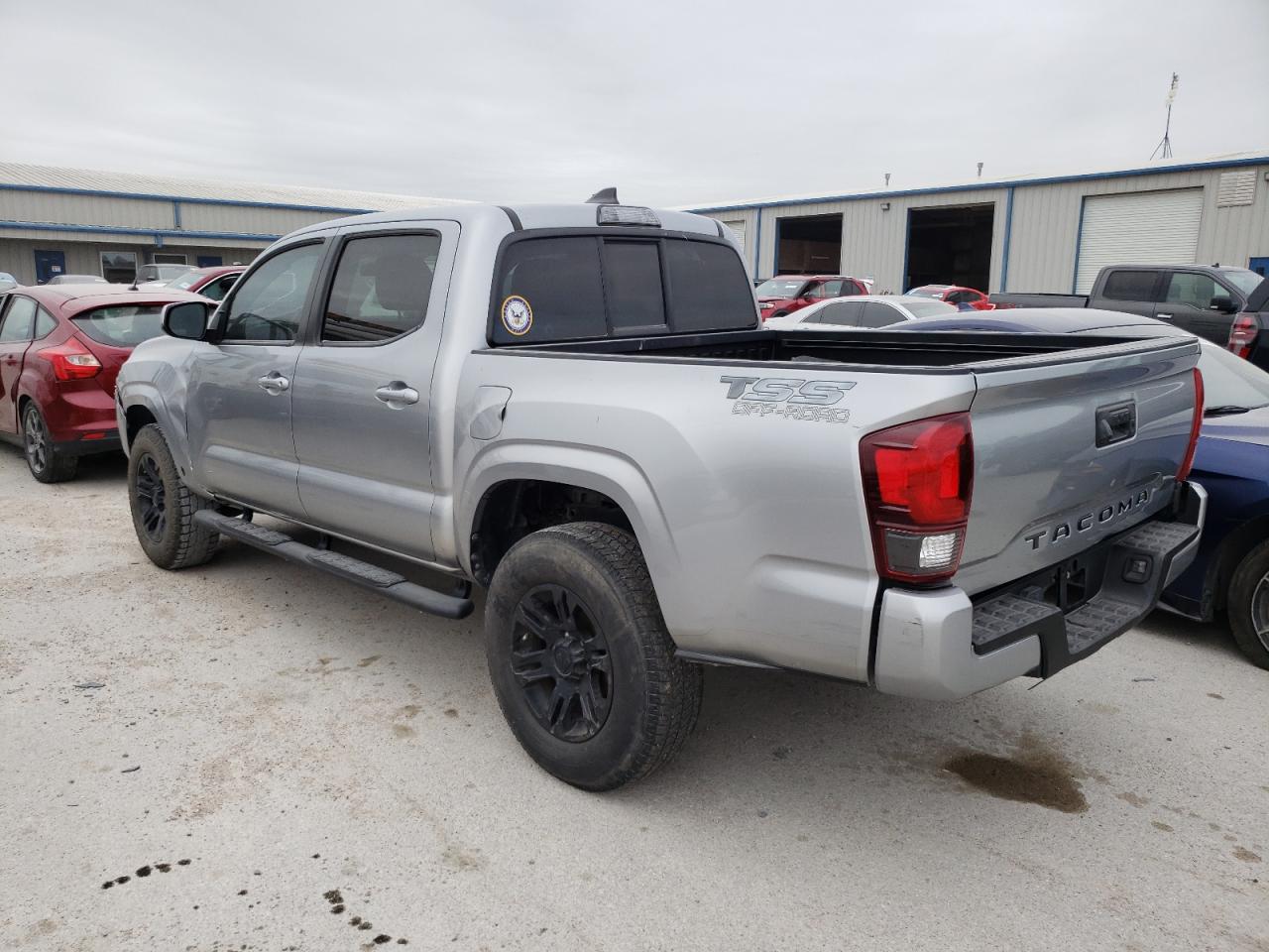 Photo 2 VIN: 5TFAX5GN0KX141546 - TOYOTA TACOMA 