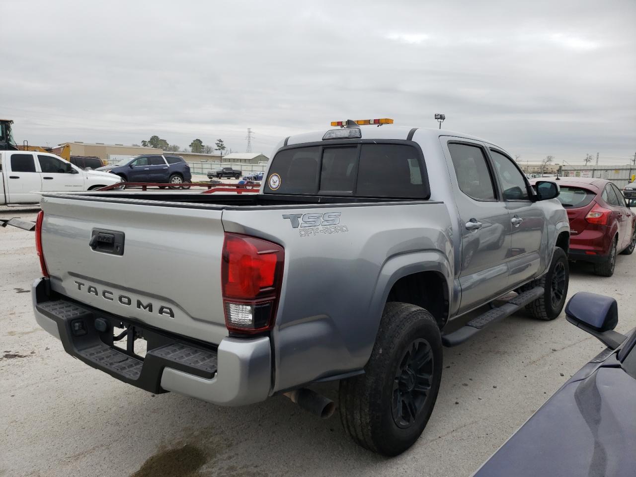 Photo 3 VIN: 5TFAX5GN0KX141546 - TOYOTA TACOMA 