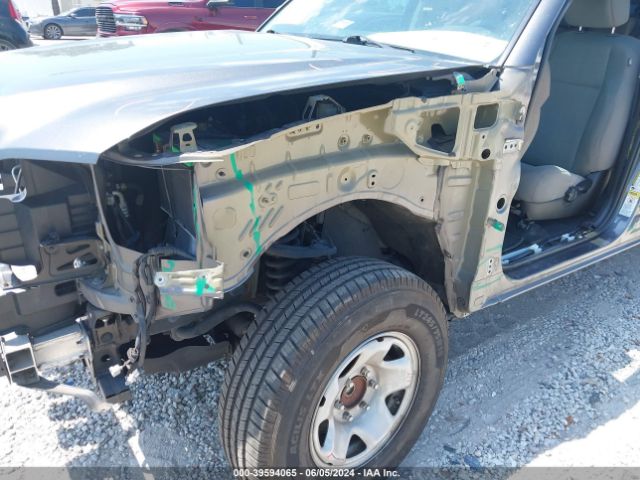 Photo 5 VIN: 5TFAX5GN1GX063768 - TOYOTA TACOMA 