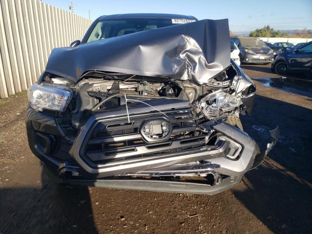 Photo 4 VIN: 5TFAX5GN1JX119229 - TOYOTA TACOMA 