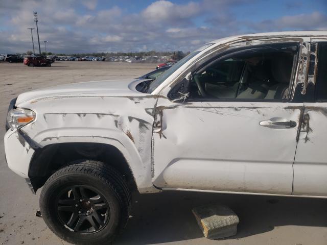 Photo 8 VIN: 5TFAX5GN1JX125001 - TOYOTA TACOMA DOU 