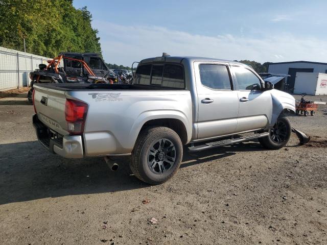 Photo 2 VIN: 5TFAX5GN1KX138798 - TOYOTA TACOMA DOU 