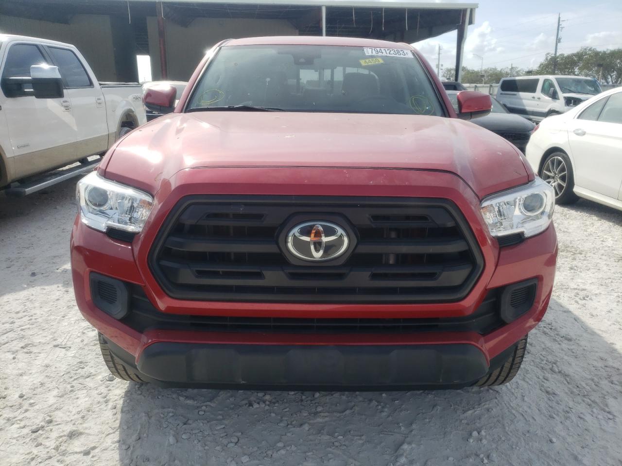 Photo 4 VIN: 5TFAX5GN1KX160820 - TOYOTA TACOMA 