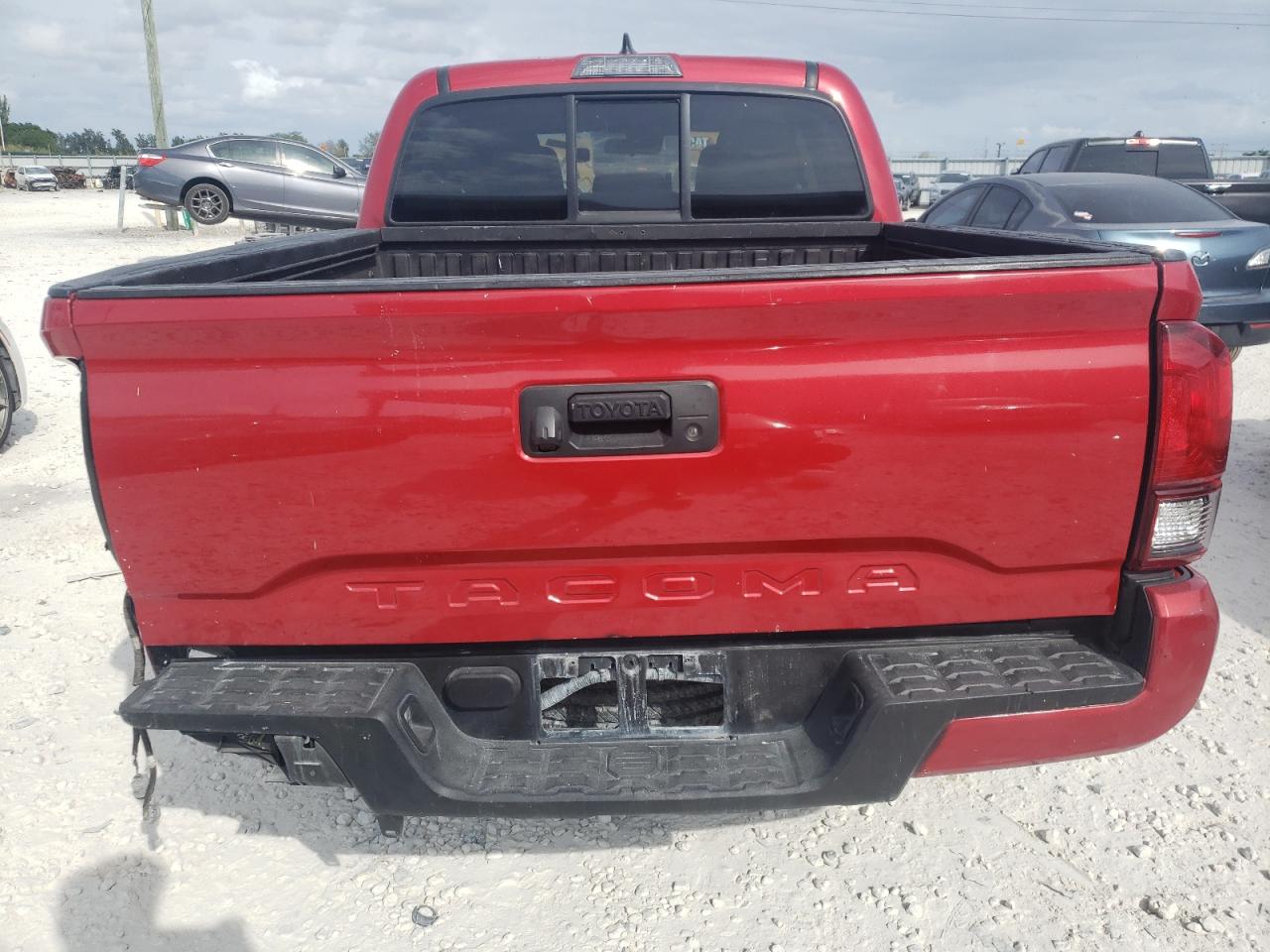 Photo 5 VIN: 5TFAX5GN1KX160820 - TOYOTA TACOMA 