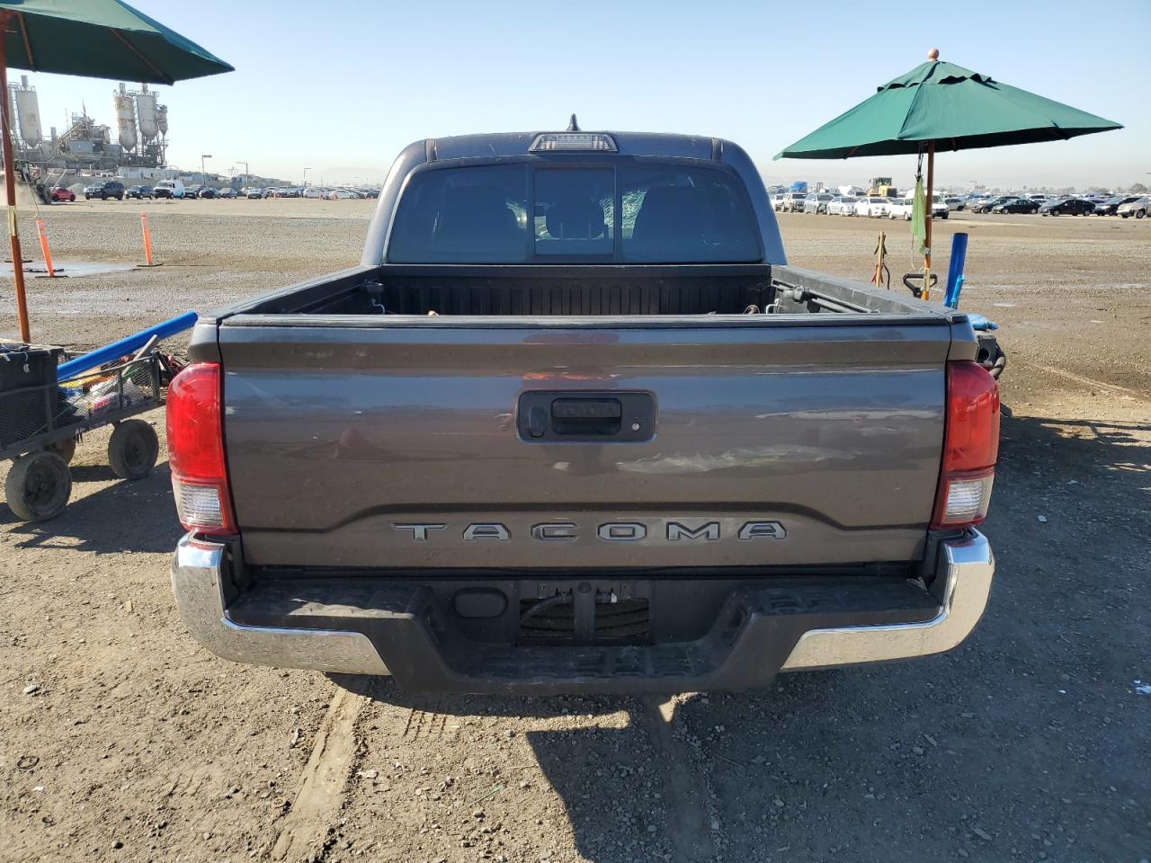 Photo 5 VIN: 5TFAX5GN1KX163068 - TOYOTA TACOMA 