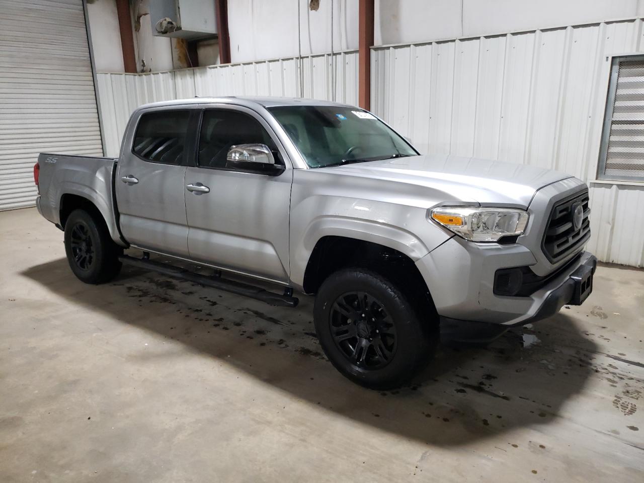 Photo 17 VIN: 5TFAX5GN2KX133027 - TOYOTA TACOMA 