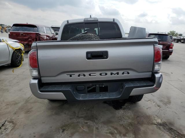 Photo 5 VIN: 5TFAX5GN2KX159921 - TOYOTA TACOMA DOU 