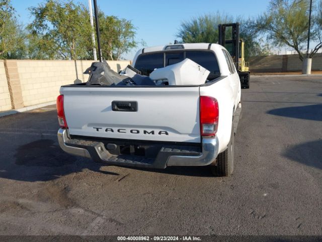 Photo 3 VIN: 5TFAX5GN2LX185436 - TOYOTA TACOMA 