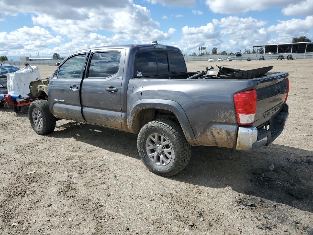 Photo 1 VIN: 5TFAX5GN3HX080718 - TOYOTA TACOMA 