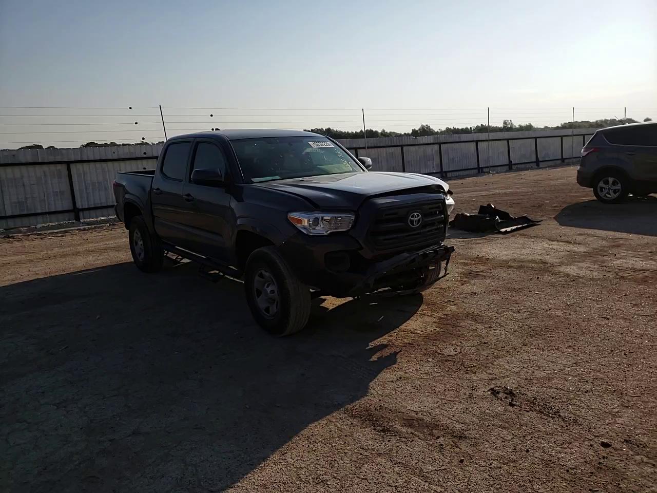 Photo 10 VIN: 5TFAX5GN3HX101583 - TOYOTA TACOMA DOU 