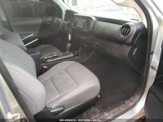 Photo 4 VIN: 5TFAX5GN3JX116400 - TOYOTA TACOMA 