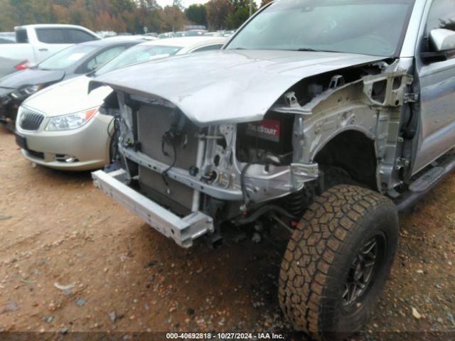 Photo 5 VIN: 5TFAX5GN3JX116400 - TOYOTA TACOMA 