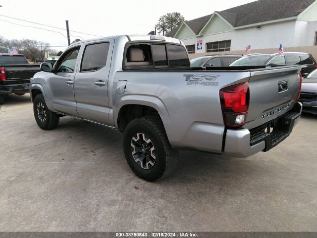 Photo 2 VIN: 5TFAX5GN3KX148751 - TOYOTA TACOMA 