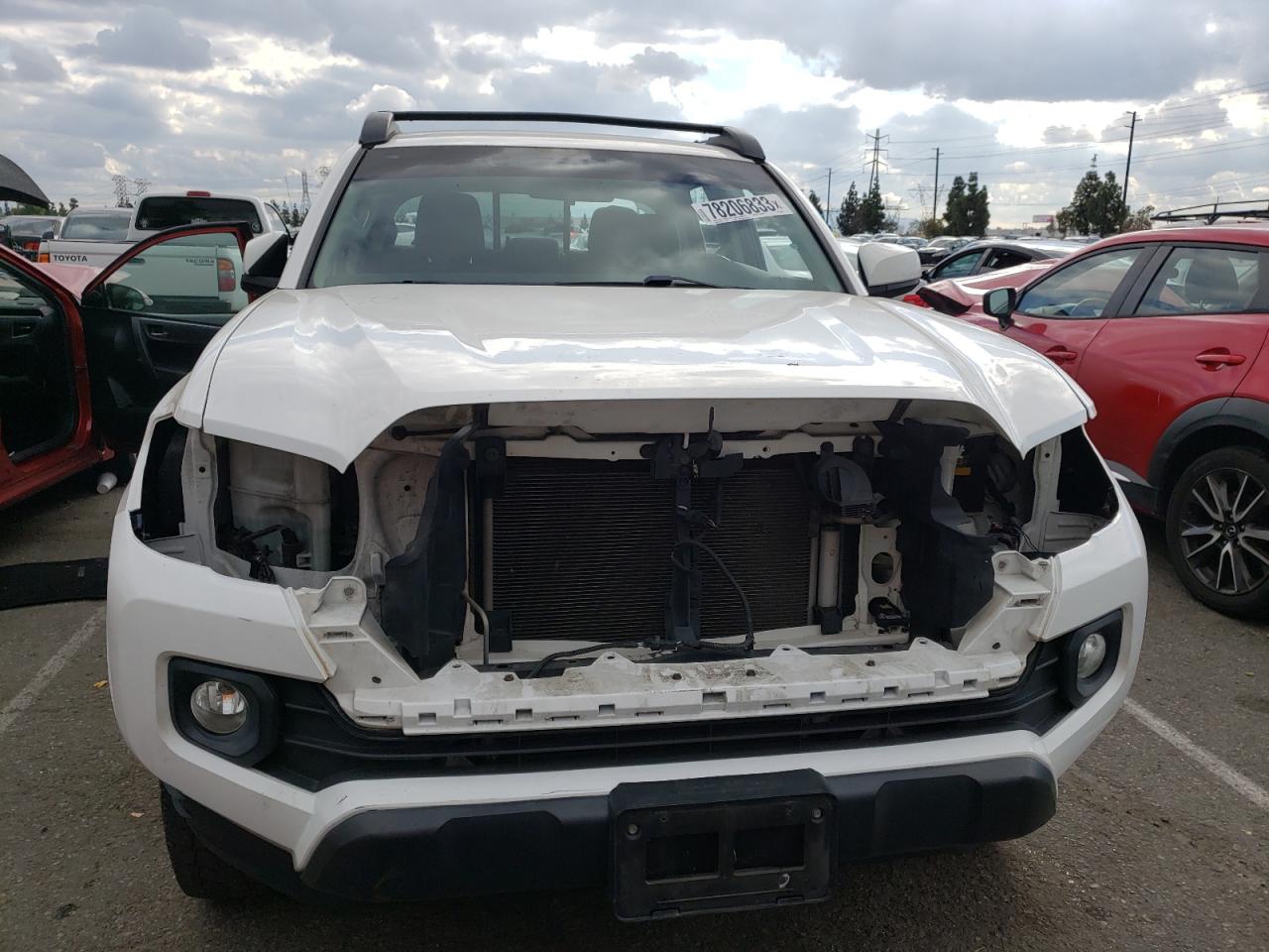 Photo 4 VIN: 5TFAX5GN4HX076905 - TOYOTA TACOMA 