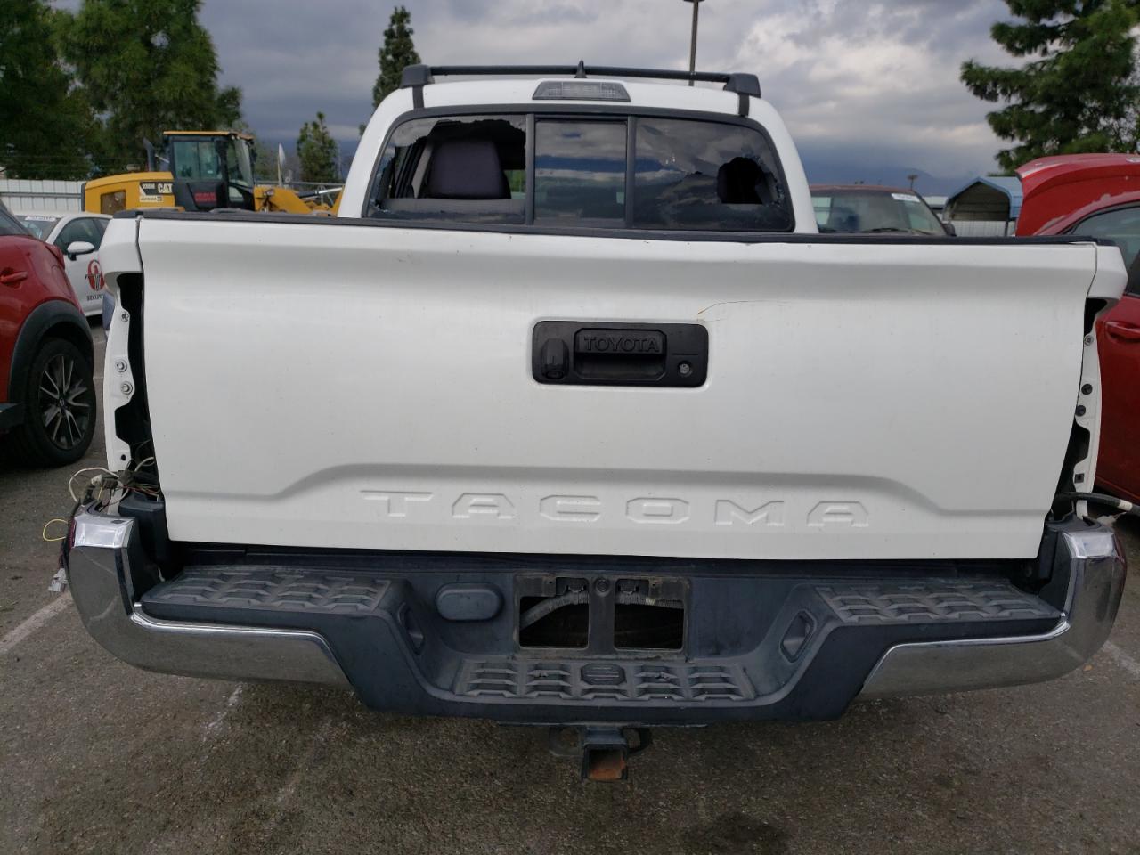 Photo 5 VIN: 5TFAX5GN4HX076905 - TOYOTA TACOMA 