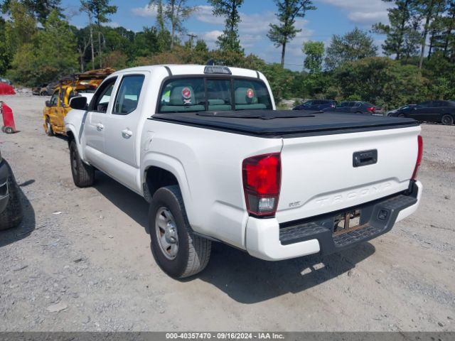 Photo 2 VIN: 5TFAX5GN4JX109004 - TOYOTA TACOMA 